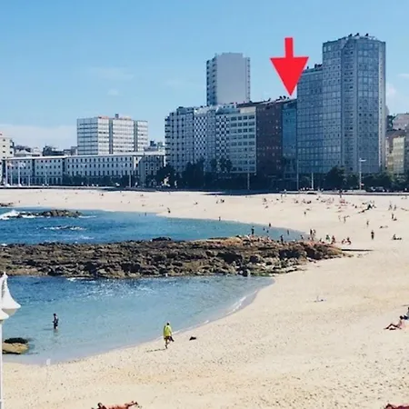 アパート Vivienda Con Increibles Vistas A La Playa De Riazor ア・コルーニャ