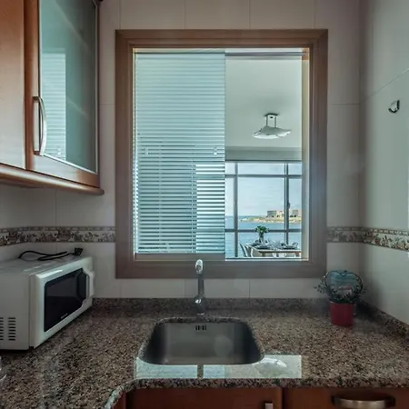 Vivienda Con Increibles Vistas A La Playa De Riazor アパート *