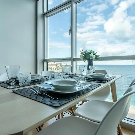 アパート Vivienda Con Increibles Vistas A La Playa De Riazor ア・コルーニャ