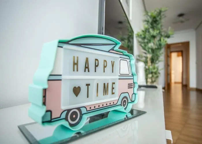 Apartament Vivienda Con Increibles Vistas A La Playa De Riazor A Coruña