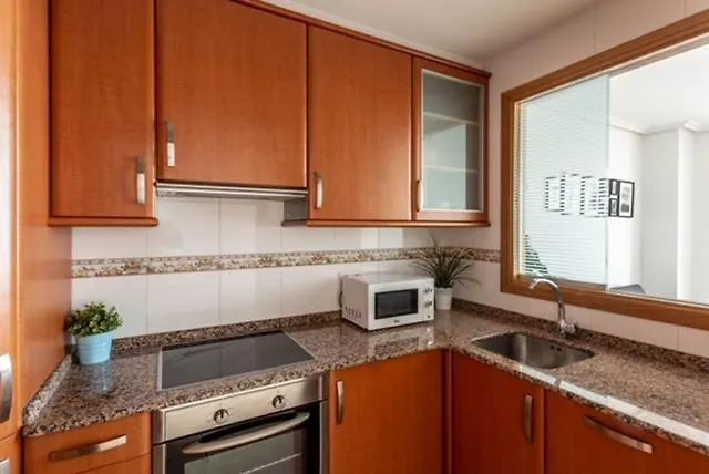 Vivienda Con Increibles Vistas A La Playa De Riazor A Coruña