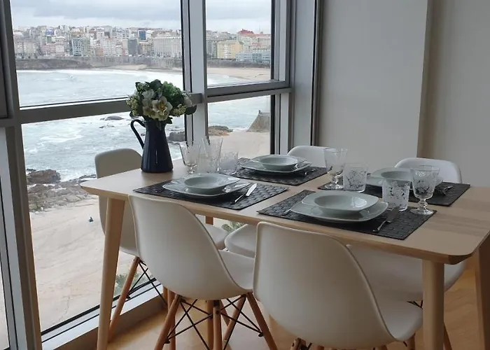 Vivienda Con Increibles Vistas A La Playa De Riazor *